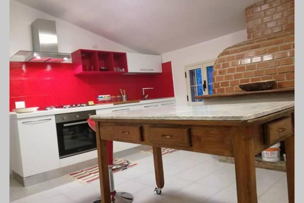 Big Relax Apartment With Swimming Pool And A Peaceful Garden In A Private Villa Sestu Buitenkant foto